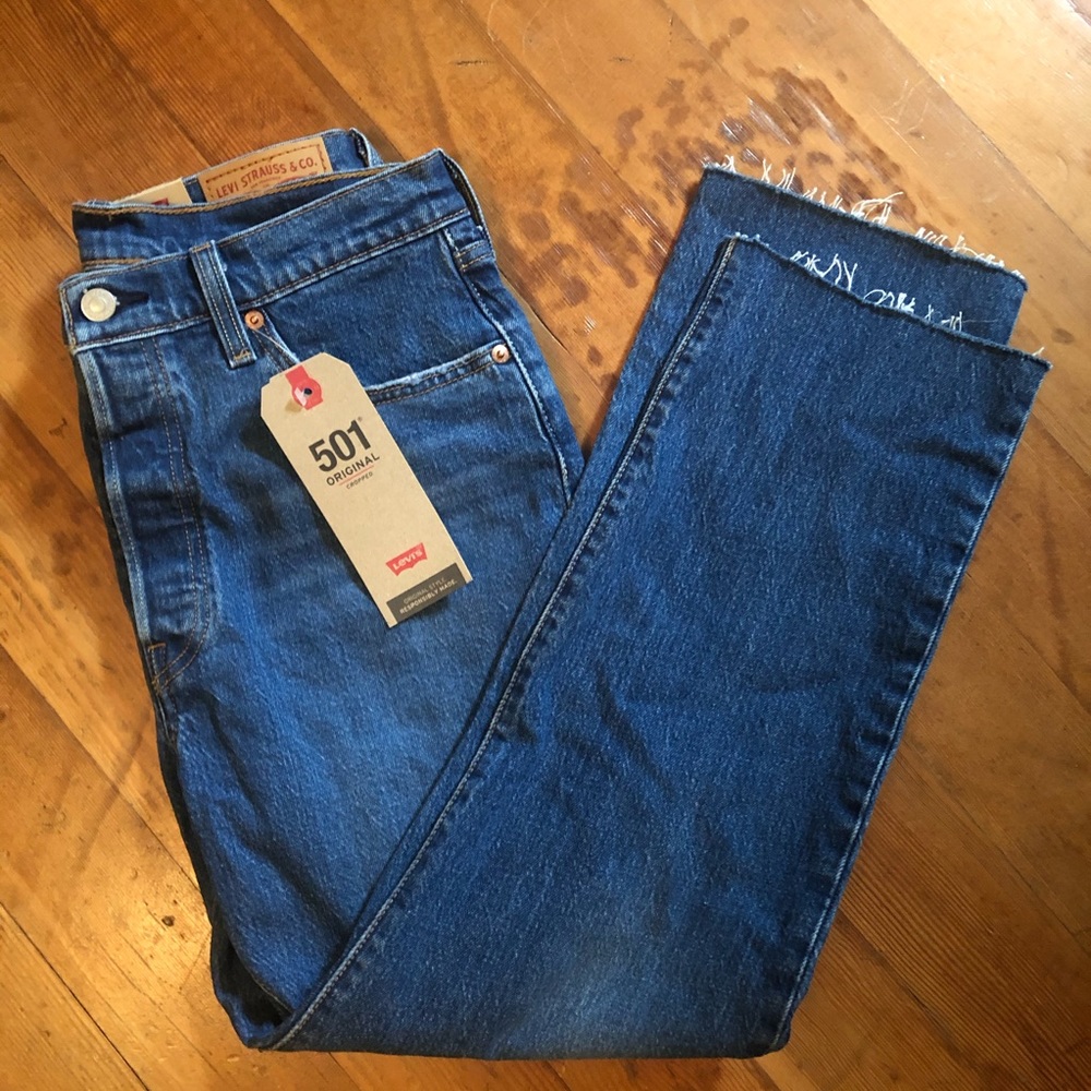 NWT Levi 501 crop jeans